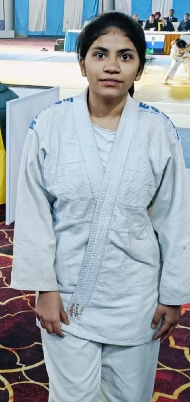 జూడో క్రీడలో పాల్గొన్న తెలంగాణ క్రీడాకారిణి ఆయేషా సిద్ధికి